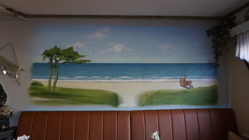 Hotel Garni Am Deich Zingst Bagian luar foto