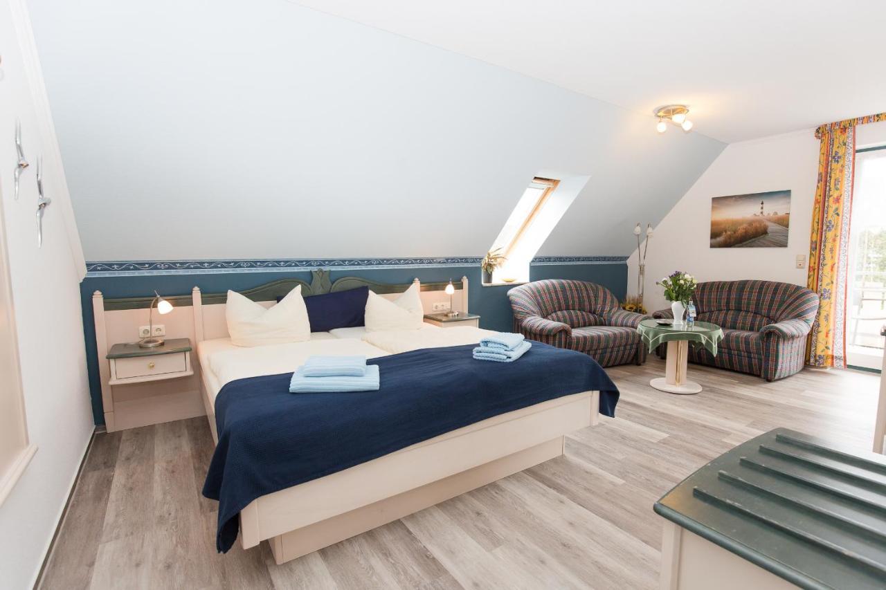 Hotel Garni Am Deich Zingst Bagian luar foto